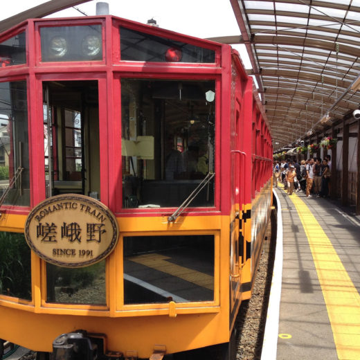 紅葉シーズンに乗りたい！嵯峨野トロッコ列車のおすすめ情報