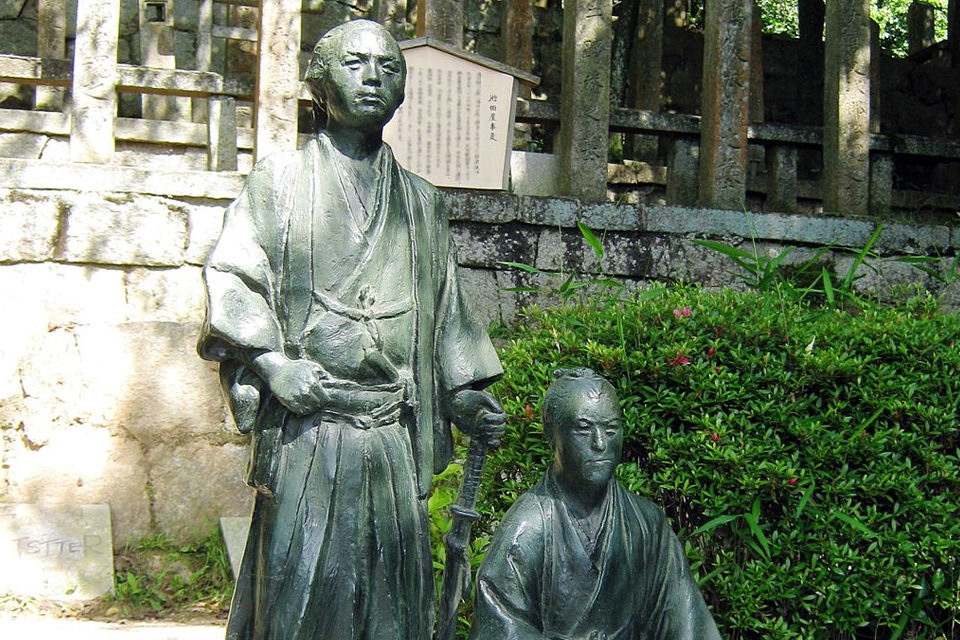 霊山護国神社-坂本龍馬像