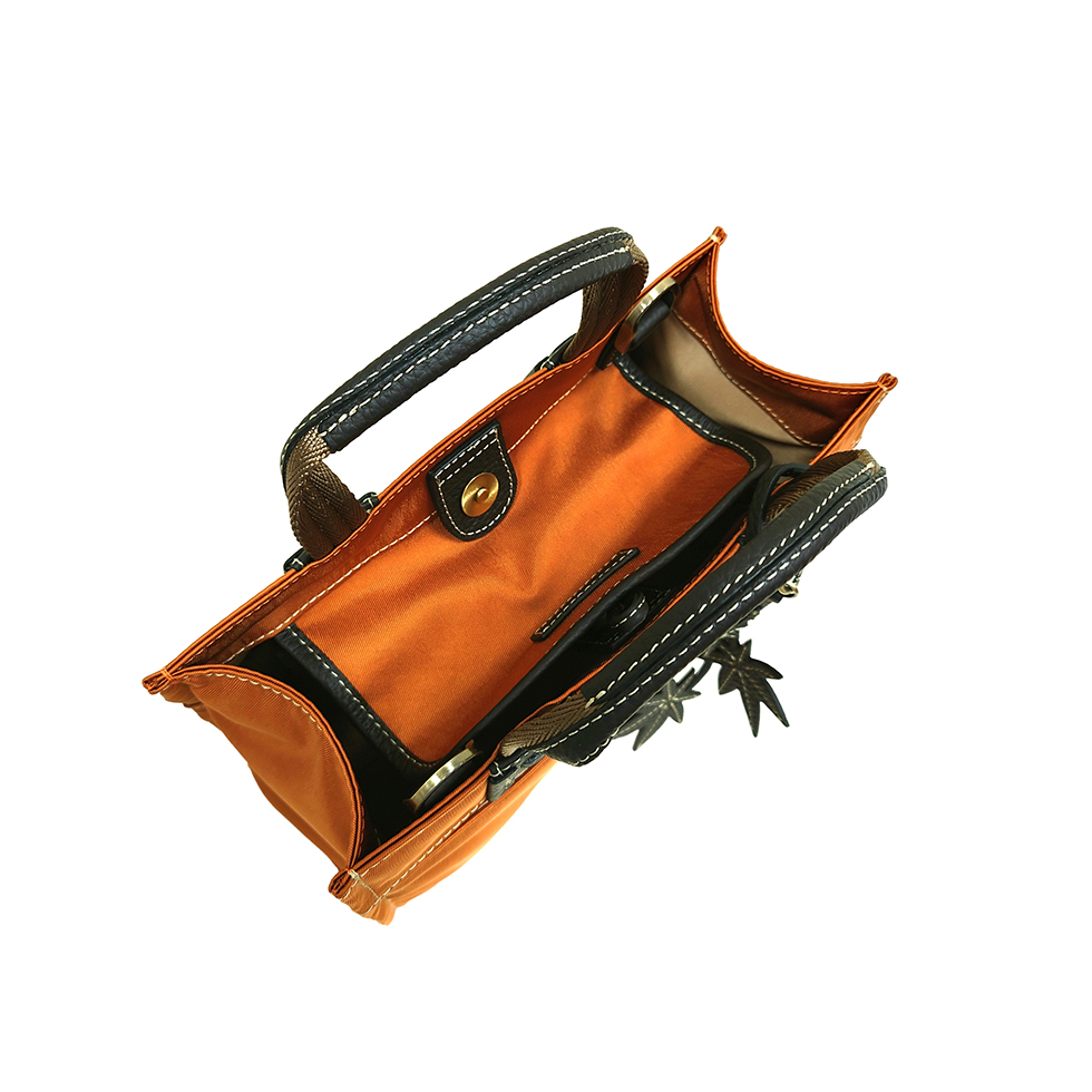 京都限定のELISIR caede KYOTO | エリシアカエデ京都のバッグシリーズ　Wrinkle Serena Mini Orange