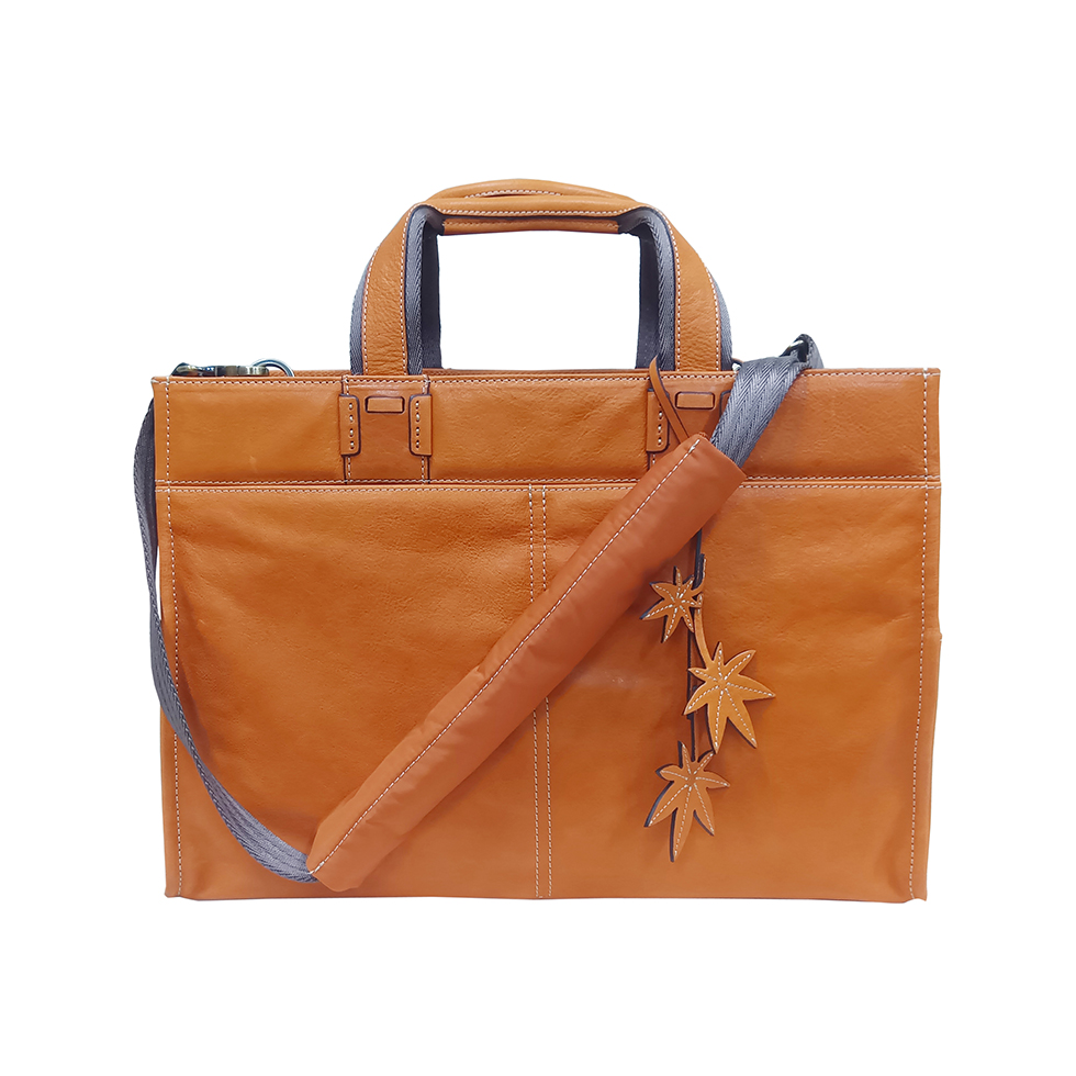 京都限定のELISIR caede KYOTO | エリシアカエデ京都のバッグシリーズ　SERENA Grande orange