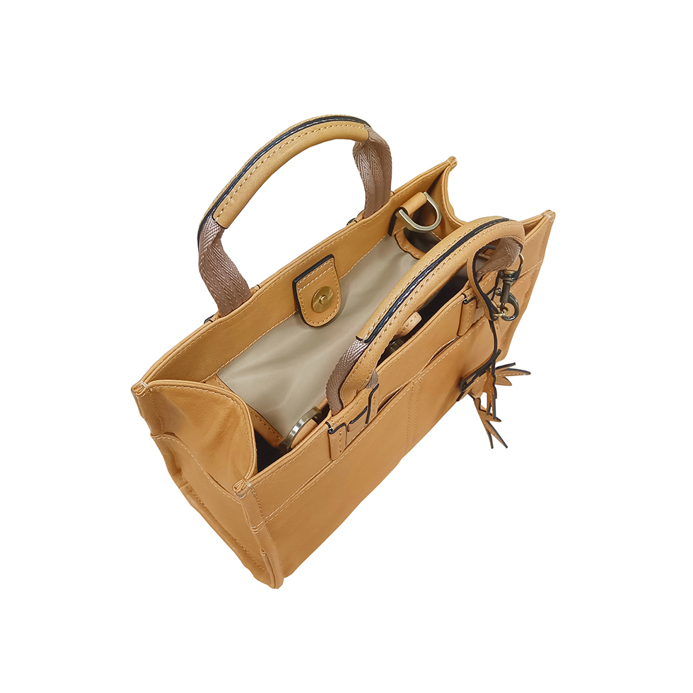 京都限定のELISIR caede KYOTO | エリシアカエデ京都のバッグシリーズ　SERENA Mini Beige