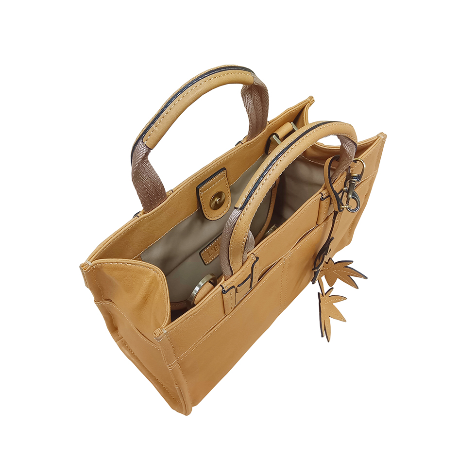 京都限定のELISIR caede KYOTO | エリシアカエデ京都のバッグシリーズ　SERENA Mini Beige
